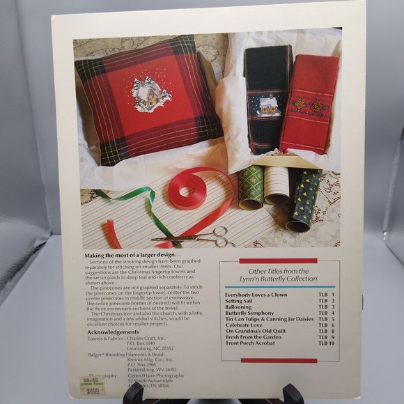Vintage Cross Stitch Patterns, Christmas Time in the Village, 1987 Lynn'n Butter - Picture 2 of 2
